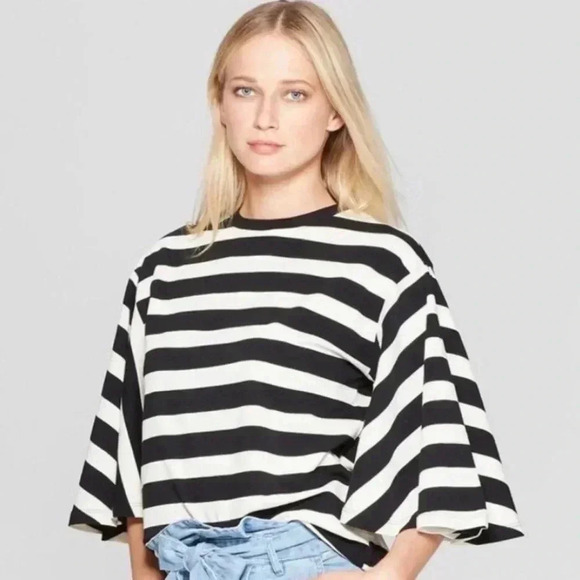 Striped Who What Wear top - Med - Picture 5 of 5